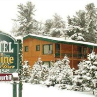 Отель Hotel Alpine Inn в городе Сент-Адель, Канада