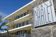 Отель Lorne Chalet Short Stay Apartments в городе Лорн, Австралия