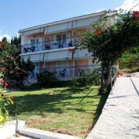 Отель Diona Studios Leivathos в городе Лурдата, Греция