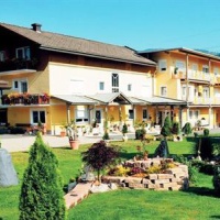 Отель Hotel Garni Zerza Hermagor в городе Хермагор-Прессеггер-Зее, Австрия