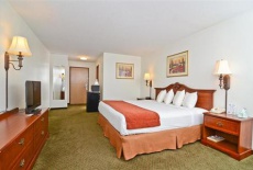 Отель Americas Best Value Inn Camelot Inn of Fairview Heights в городе Фэрвью Хайтс, США