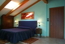 Отель Hotel Lion в городе Рур, Италия