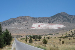 500-метровый флаг Турецкой Республики Северного Кипра