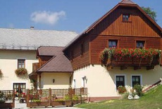 Отель Haus Gabriele в городе Берндорф, Австрия