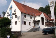 Отель Zum Hirsch Landgasthof в городе Цусмарсхаузен, Германия