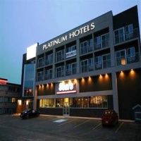 Отель Platinum Hotels в городе Форт Мак-Мюррей, Канада