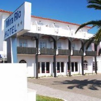Отель Residencial Mira Rio в городе Эшпозенди, Португалия