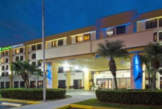Отель Holiday Inn Express Miami-Hialeah Miami Lakes в городе Хайалиа, США
