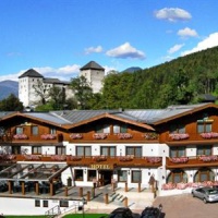 Отель Hotel Zur Burg Kaprun в городе Капрун, Австрия
