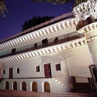 Отель Alipura Palace в городе Чхатарпур, Индия