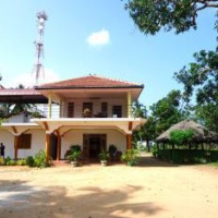 Отель Thirumalai Park в городе Нилавели, Шри-Ланка