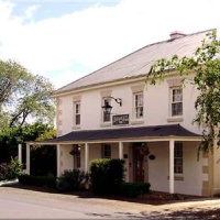 Отель The Wilmot Arms Inn Kempton в городе Кемптон, Австралия
