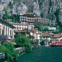 Отель Hotel Castell Limone sul Garda в городе Лимоне-суль-Гарда, Италия