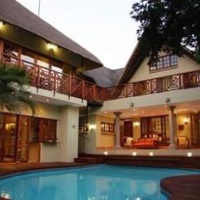 Отель Glen Ross Guest Lodge в городе Рюстенбург, Южная Африка