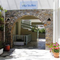 Отель Villa Studios в городе Писо Ливади, Греция