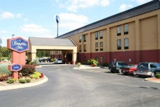 Отель Hampton Inn Louisville I-65 @ Brooks Rd в городе Брукс, США