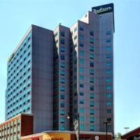 Отель Radisson Hotel & Suites Fallsview в городе Ниагара-Фолс, Канада