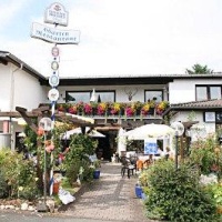 Отель Hotel & Restaurant Zum Rosengarten в городе Гладенбах, Германия