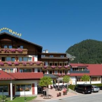 Отель Wellnesshotel Zum Gourmet в городе Зеефельд, Австрия