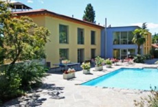 Отель Youth Hostel Lugano-Savosa TI в городе Орильо, Швейцария