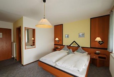 Отель Landhotel Eibl в городе Рёрнбах, Германия