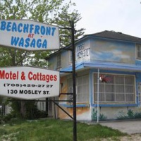Отель Beachfront at Wasaga в городе Васага Бич, Канада