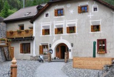 Отель Hotel Restaurant Crusch Alba в городе Лавин, Швейцария