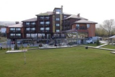 Отель Seasons Hotel Batak в городе Tsigov Chark, Болгария