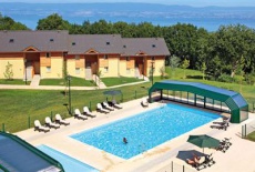 Отель Park & Suites Evian Les Bains Lugrin в городе Толлон-Ле-Мемиз, Франция