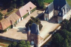 Отель Chateau du Riau в городе Villeneuve-sur-Allier, Франция
