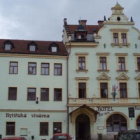 Отель Hotel Bily Kun в городе Локет, Чехия