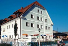 Отель Hotel-Gasthof Goldenes Schiff в городе Энгельхартсцелль-на-Дунае, Австрия