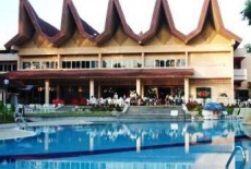Отель Desaru Golden Beach Hotel в городе Бандар Пенавар, Малайзия