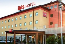 Отель Ibis Como в городе Грандате, Италия