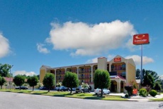 Отель Econo Lodge Inn and Suites Memphis в городе Бартлетт, США