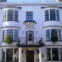Отель The Black Bear Hotel в городе Вэрхэм, Великобритания