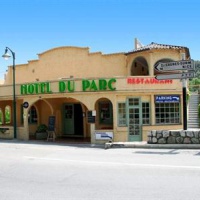 Отель Hotel du Parc de Villeneuve-Loubet в городе Вильнёв-Лубе, Франция