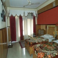 Отель Hotel Amit в городе Бхунтар, Индия