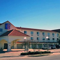 Отель Motel 6 Bedford в городе Юлесс, США