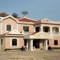Отель Holiday Hotel Sihanoukville в городе Сиануквиль, Камбоджа
