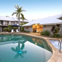 Отель Pelican Beach Resort в городе Нузавилл, Австралия