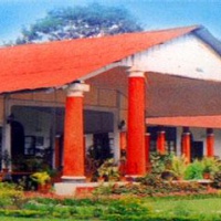 Отель WelcomHeritage Burra Sahib Bungalow в городе Джорхат, Индия
