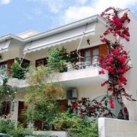 Отель Filoxenia Vareia в городе Варейя, Греция