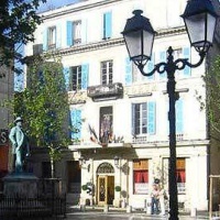 Отель Hotel Du Forum Arles в городе Арль, Франция