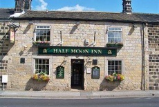 Отель The Half Moon Inn в городе Отли, Великобритания