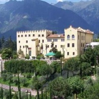 Отель Schloss Plars в городе Лагундо, Италия