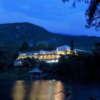 Отель Hunas Falls by Amaya в городе Elkaduwa, Шри-Ланка