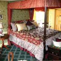 Отель Schoolmaster's House Bed and Breakfast в городе Ниагара-он-те-Лейк, Канада