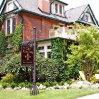 Отель The Old Rectory Bed and Breakfast в городе Стратфорд, Канада