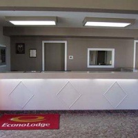 Отель Econo Lodge New Liskeard в городе Темискаминг Шорс, Канада